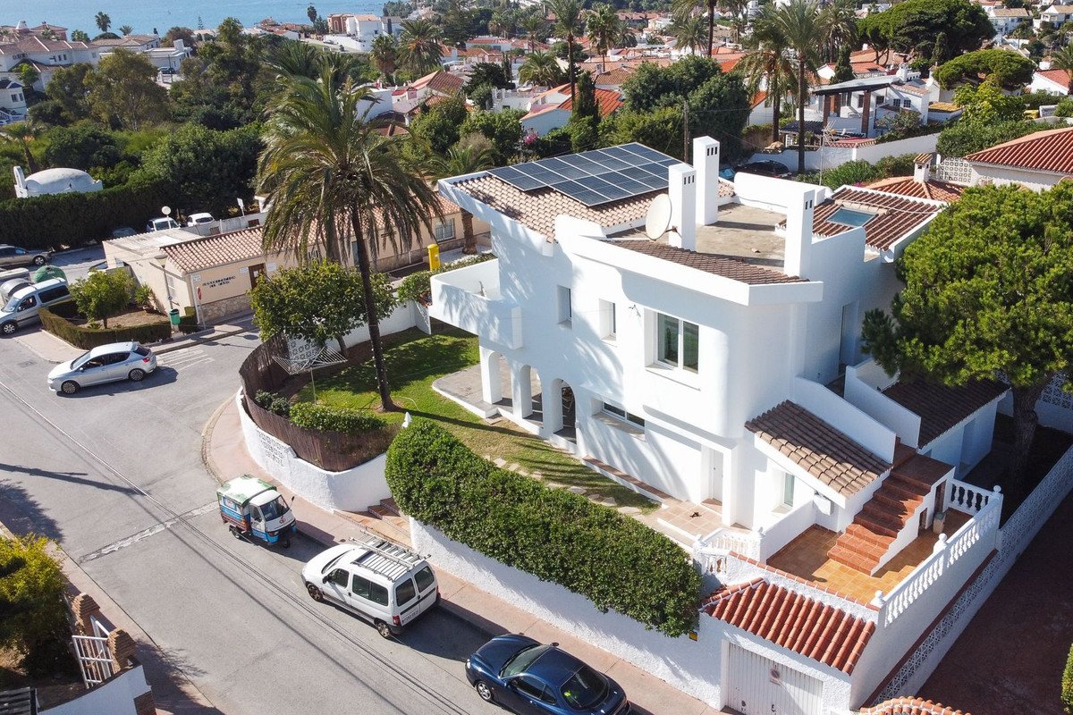 3 Bed Detached Villa in El Faro