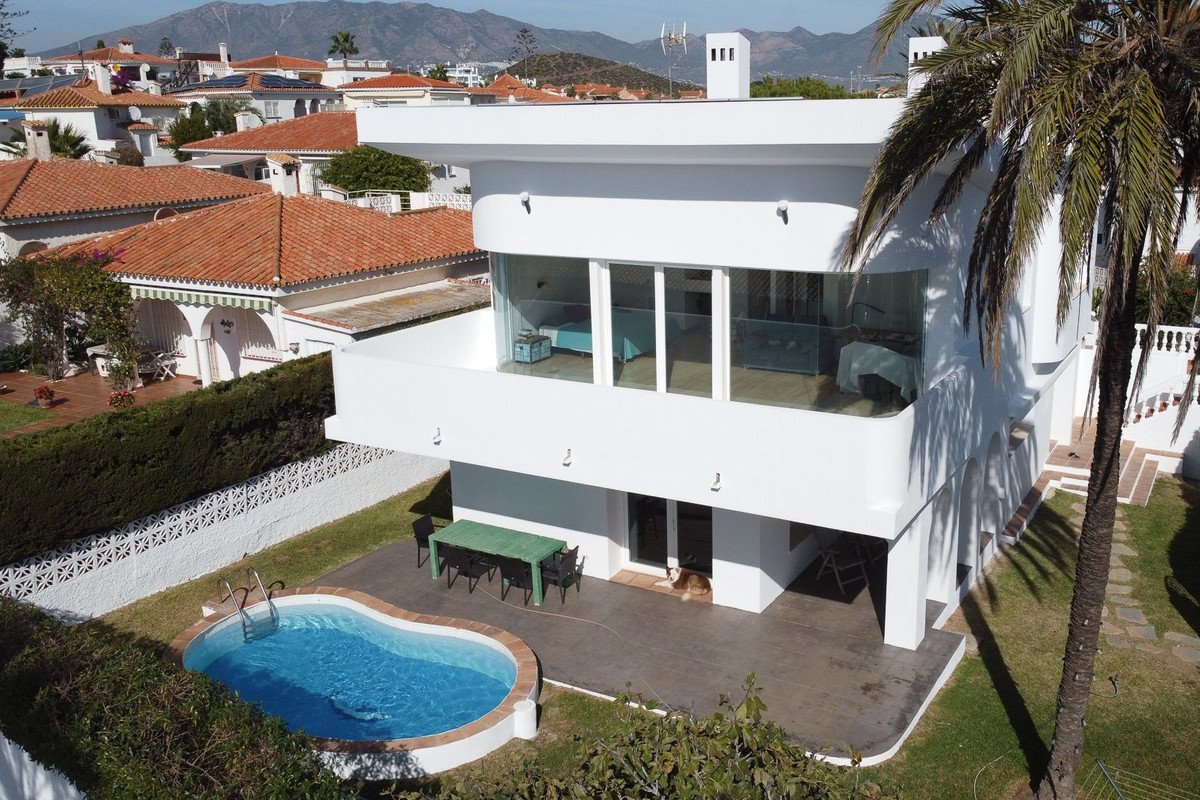 3 Bed Detached Villa in El Faro
