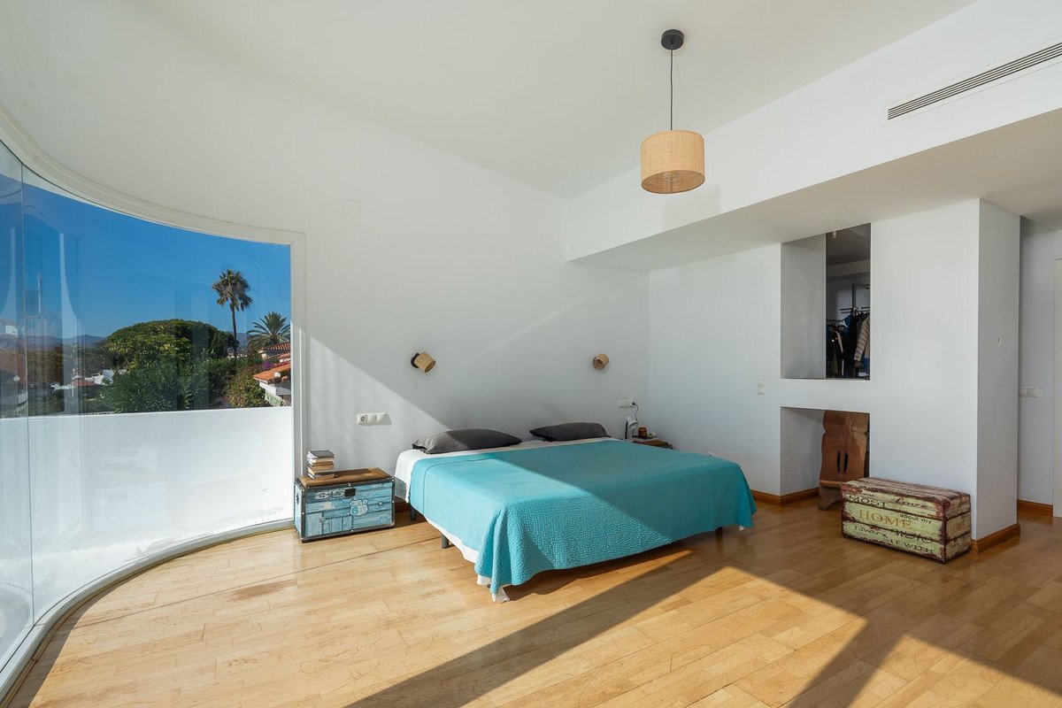 3 Bed Detached Villa in El Faro