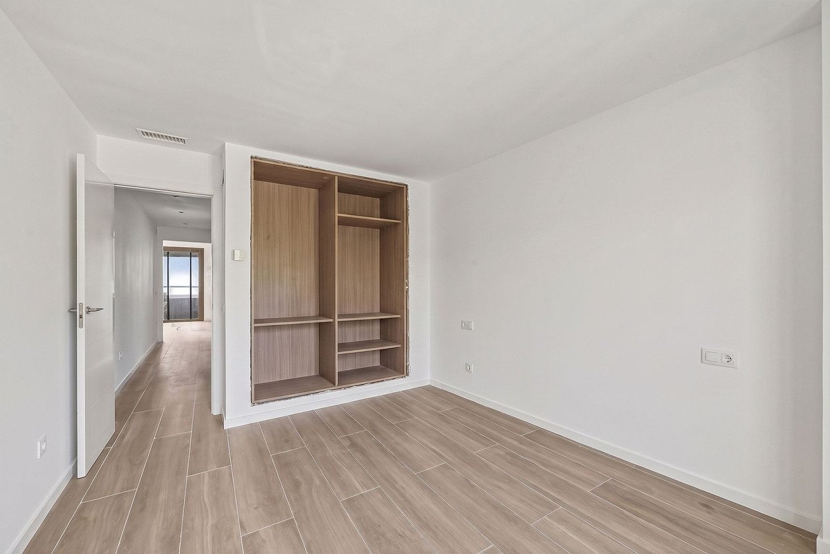 3 Bed Middle Floor Apartment in Marbella