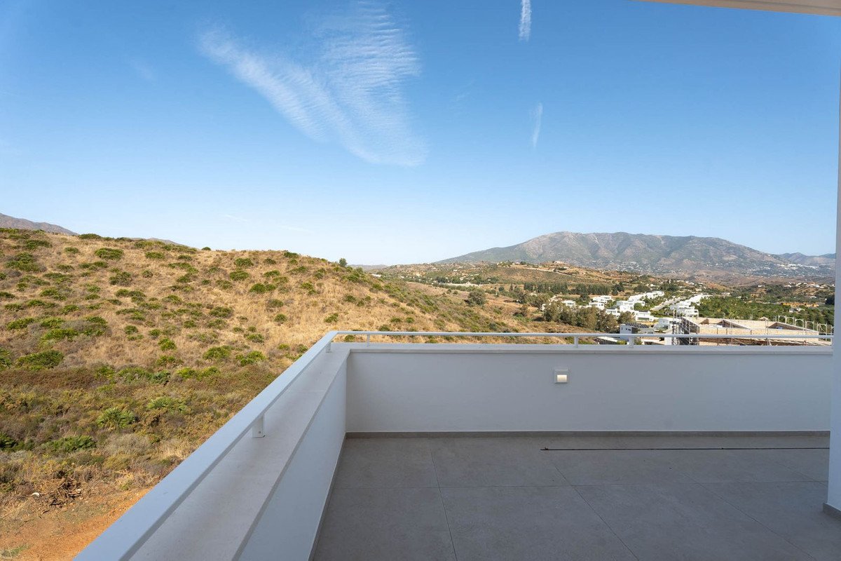 4 Bed Detached Villa in La Cala Golf