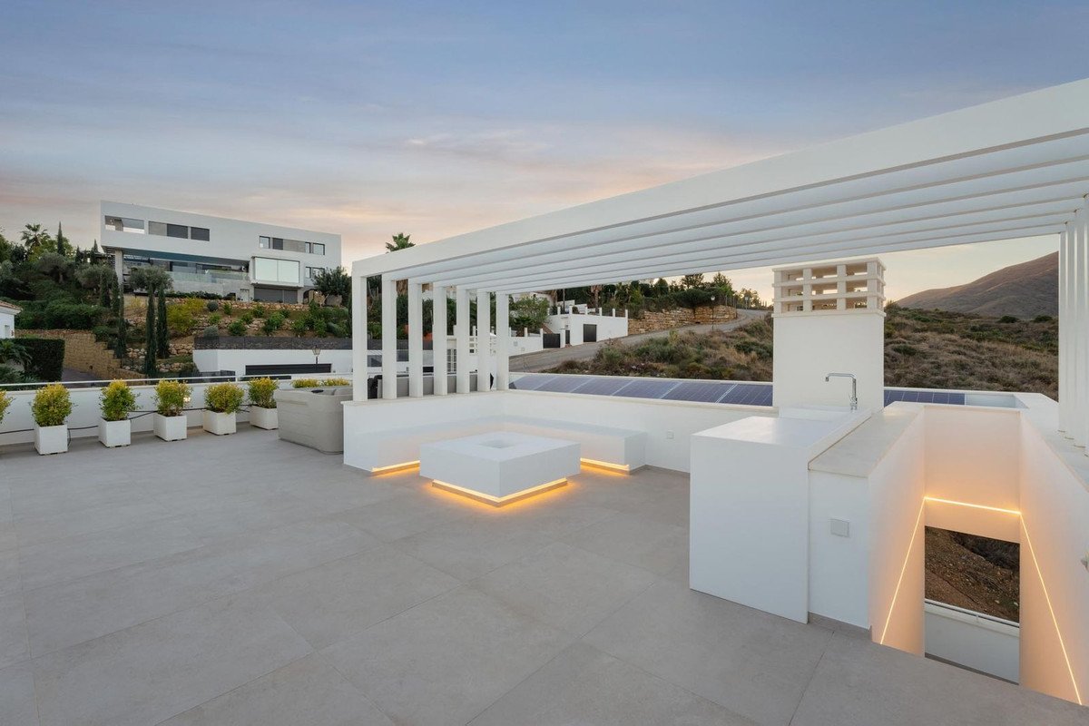 4 Bed Detached Villa in La Cala Golf