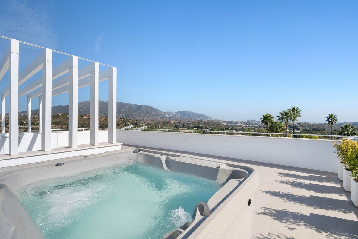 4 Bed Detached Villa in La Cala Golf