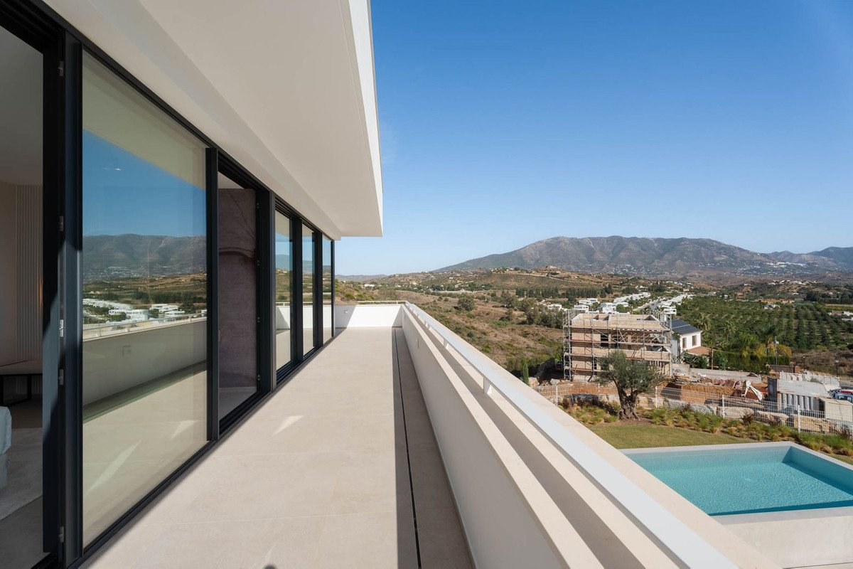 4 Bed Detached Villa in La Cala Golf