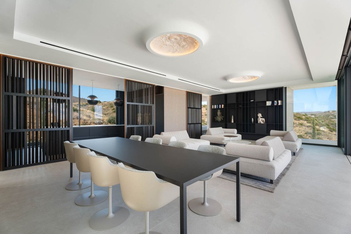 4 Bed Detached Villa in La Cala Golf