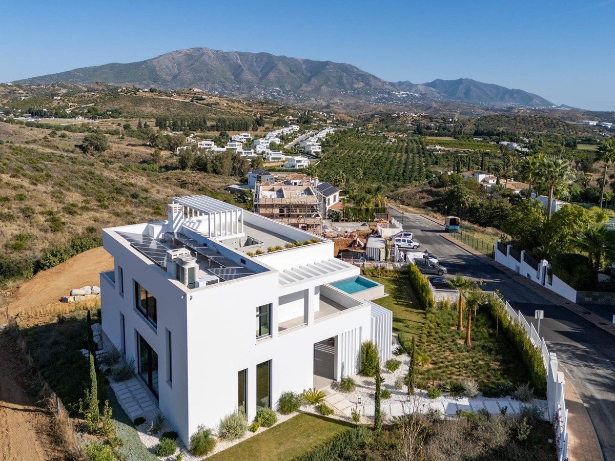 4 Bed Detached Villa in La Cala Golf