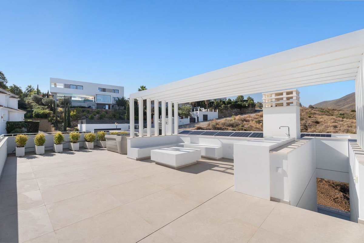 4 Bed Detached Villa in La Cala Golf