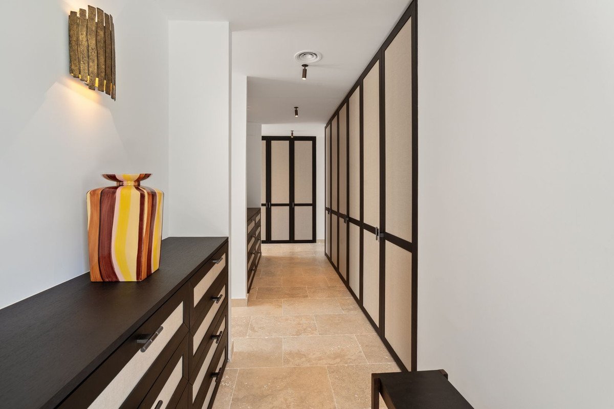 5 Bed Detached Villa in El Paraiso