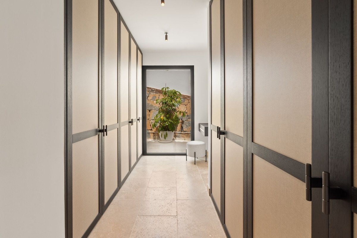 5 Bed Detached Villa in El Paraiso