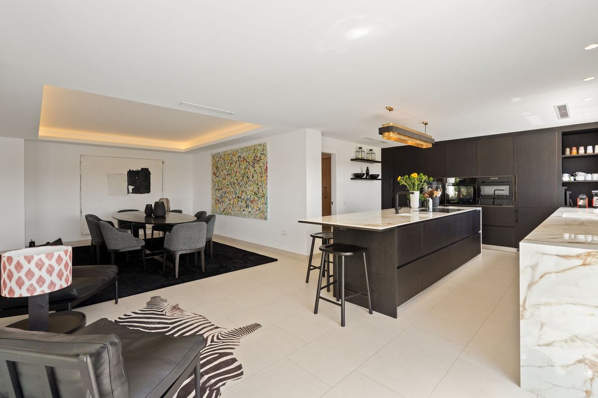 5 Bed Detached Villa in El Paraiso