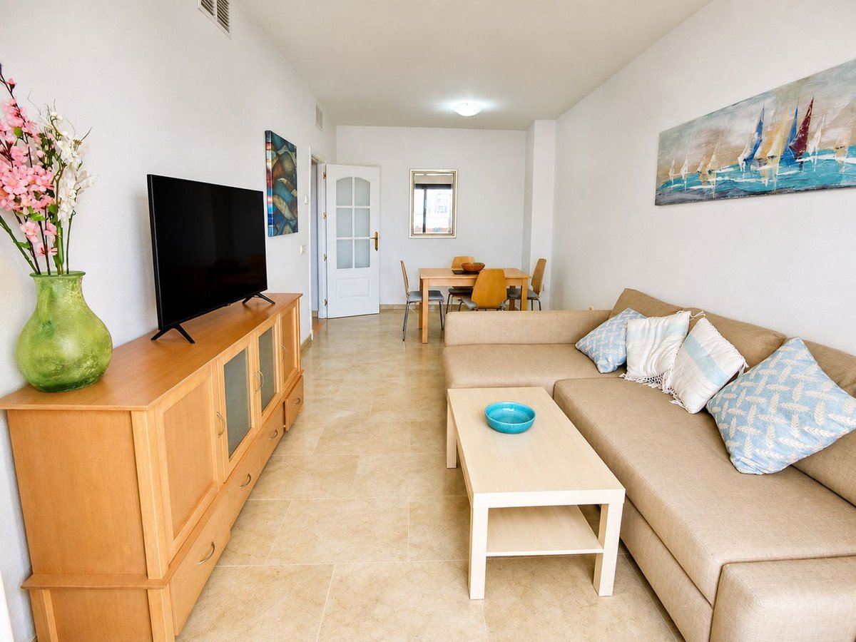 1 Bed Middle Floor Apartment in La Duquesa