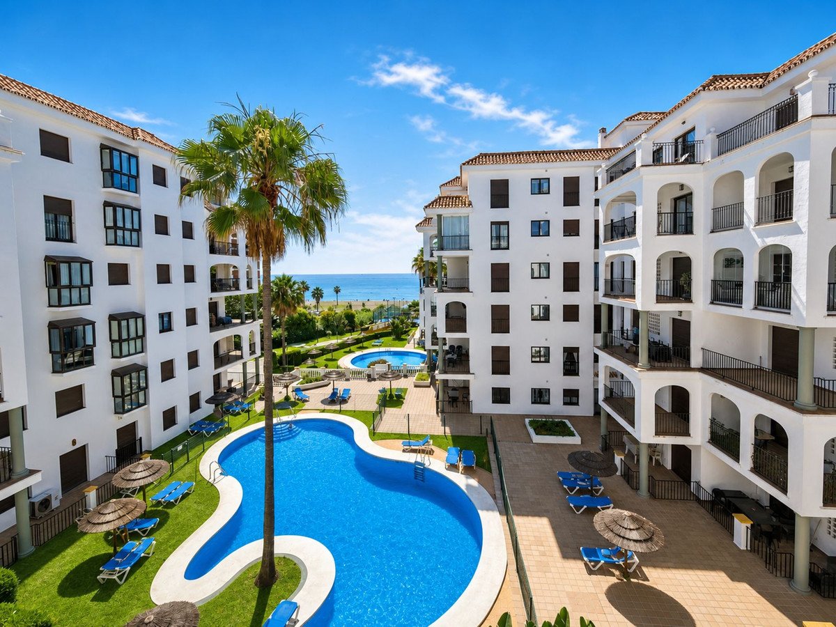 1 Bed Middle Floor Apartment in La Duquesa