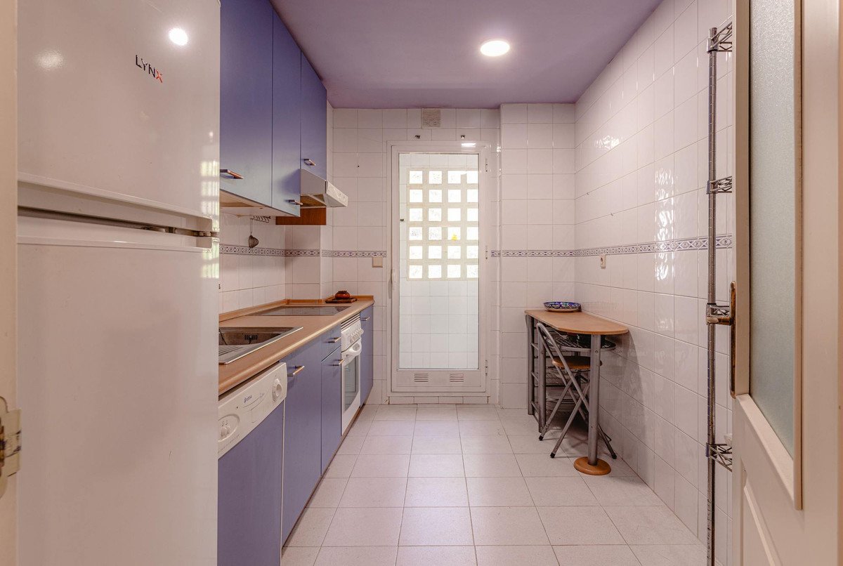 3 Bed Middle Floor Apartment in Marbella