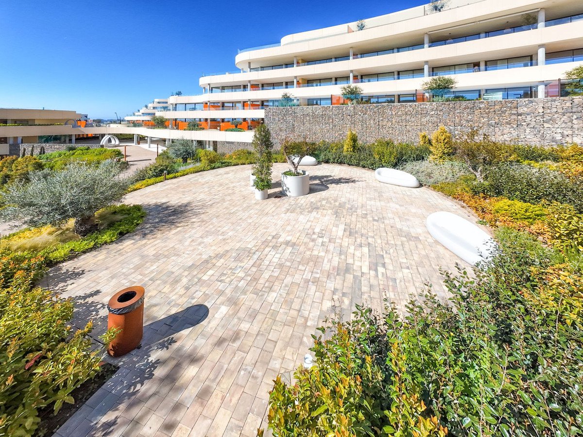 2 Bed Ground Floor Apartment in Fuengirola