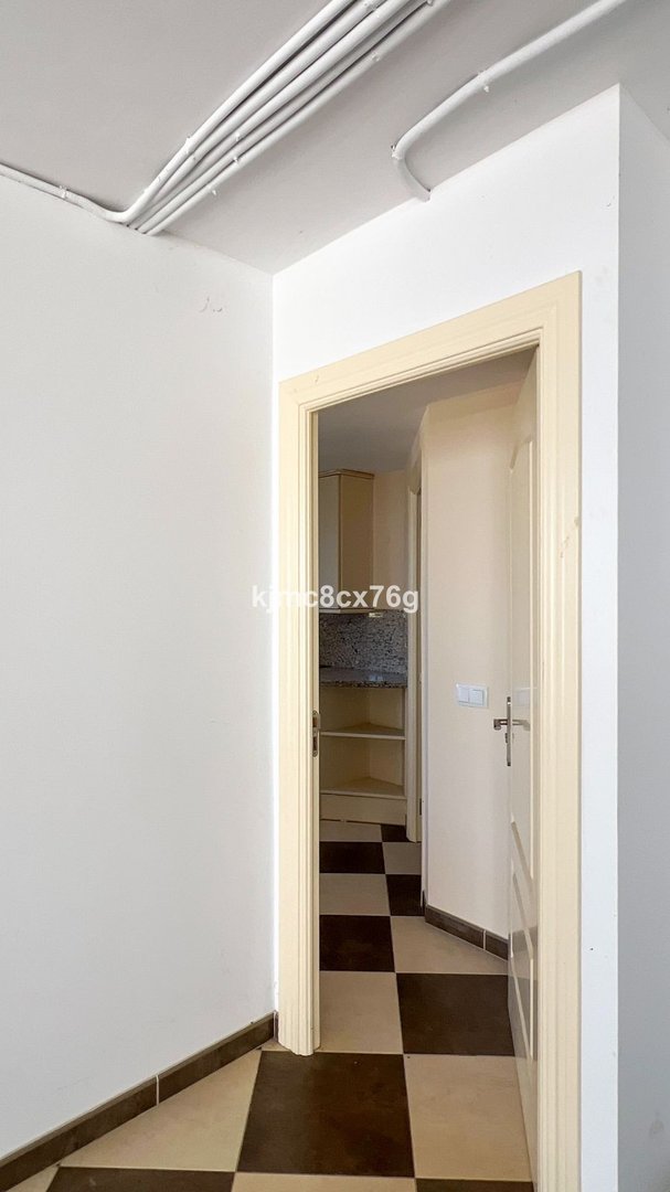 5 Bed Detached Villa in Calahonda