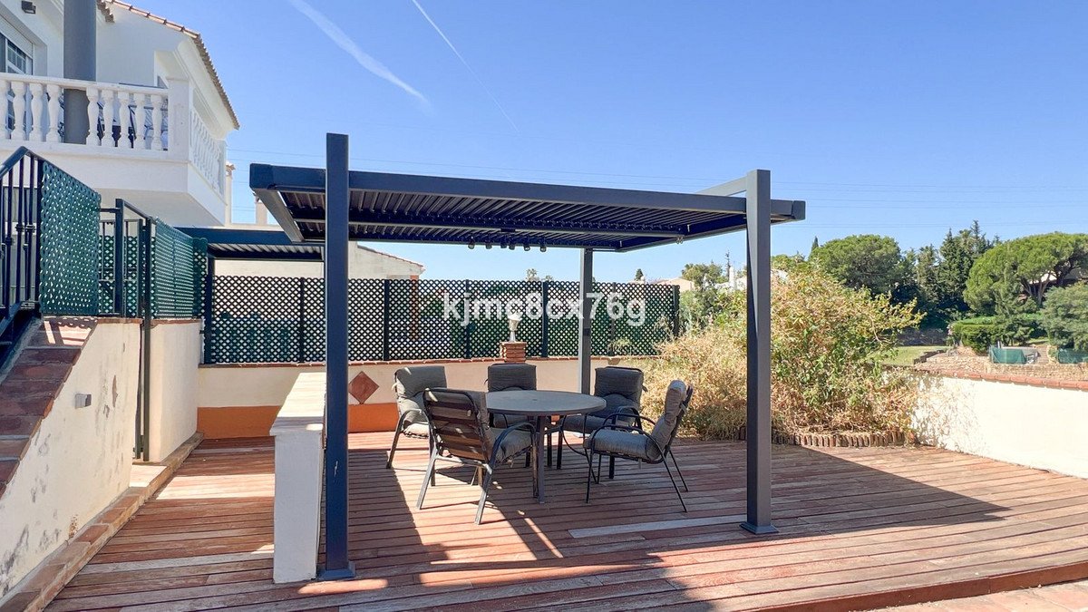 5 Bed Detached Villa in Calahonda
