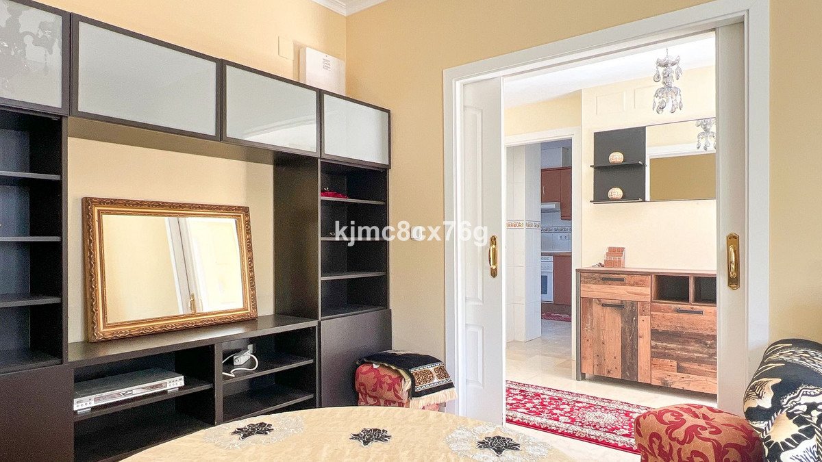 5 Bed Detached Villa in Calahonda