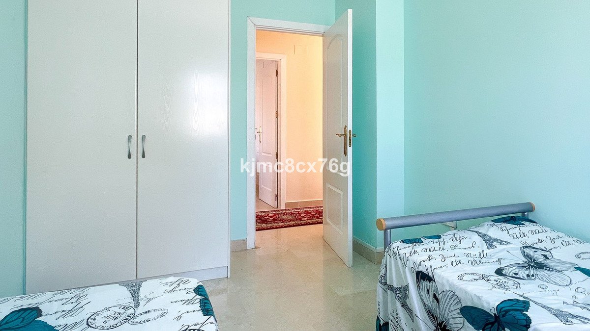 5 Bed Detached Villa in Calahonda