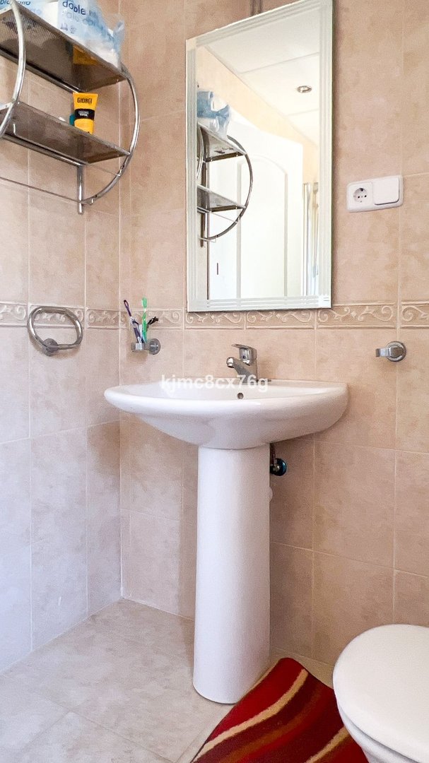 5 Bed Detached Villa in Calahonda
