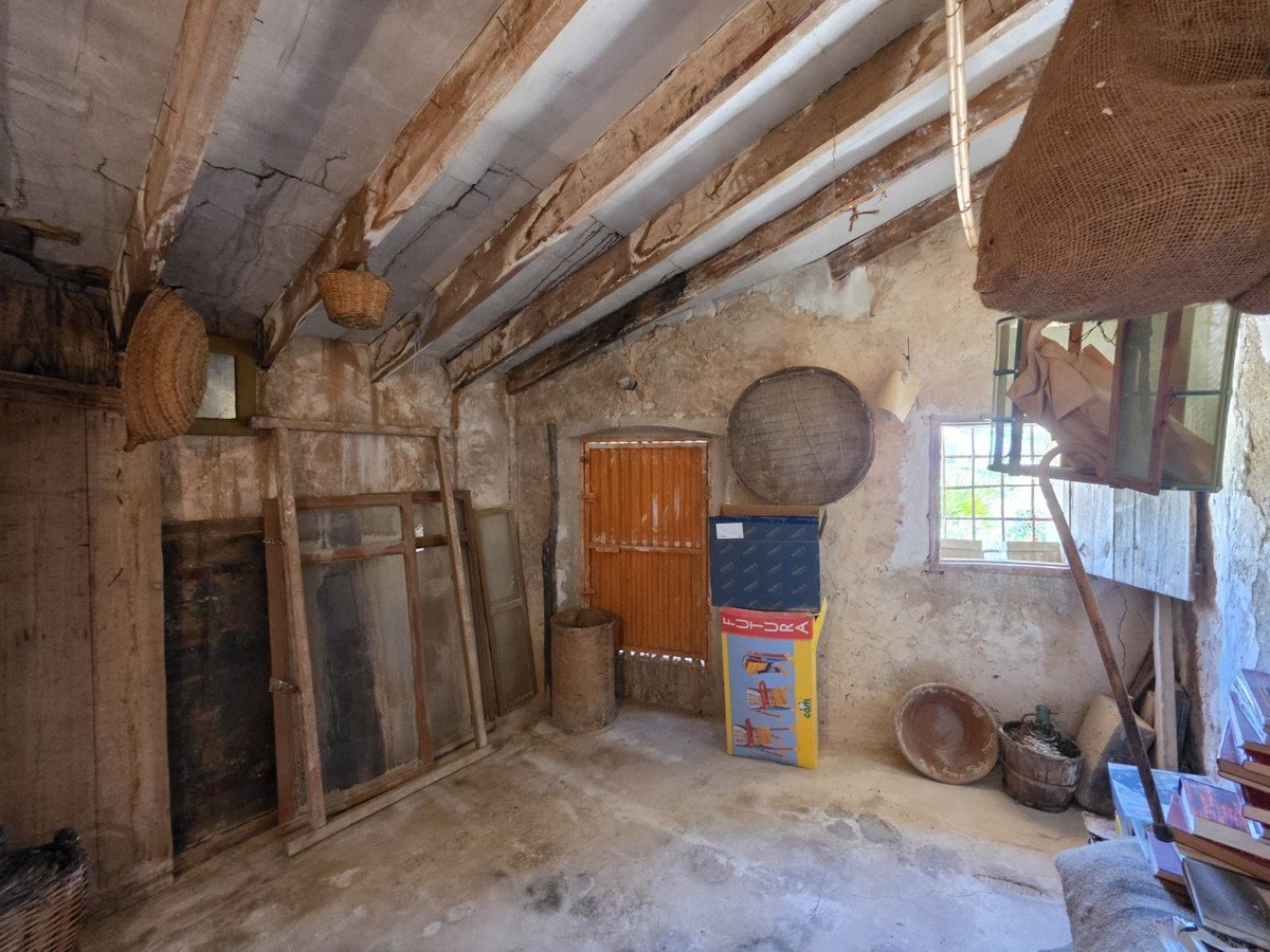 5 Bed Townhouse in Hondón de las Nieves