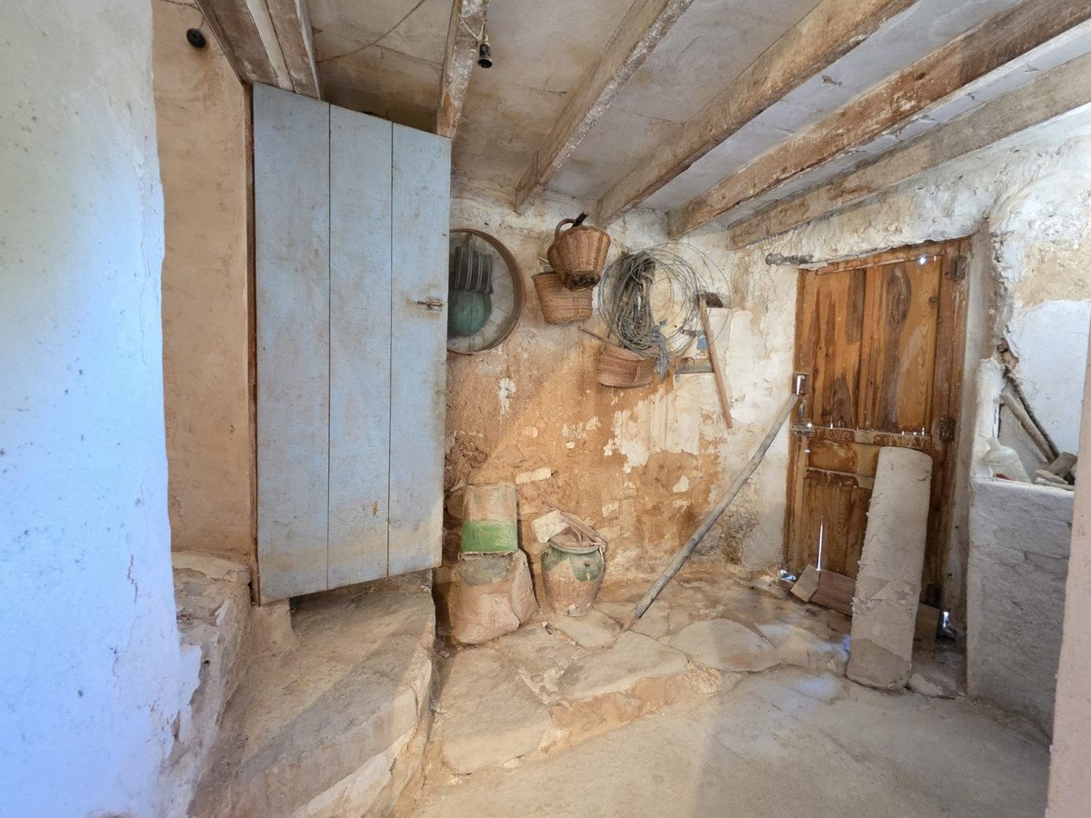 5 Bed Townhouse in Hondón de las Nieves