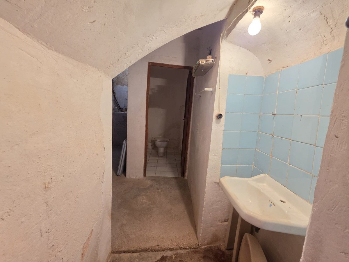 5 Bed Townhouse in Hondón de las Nieves