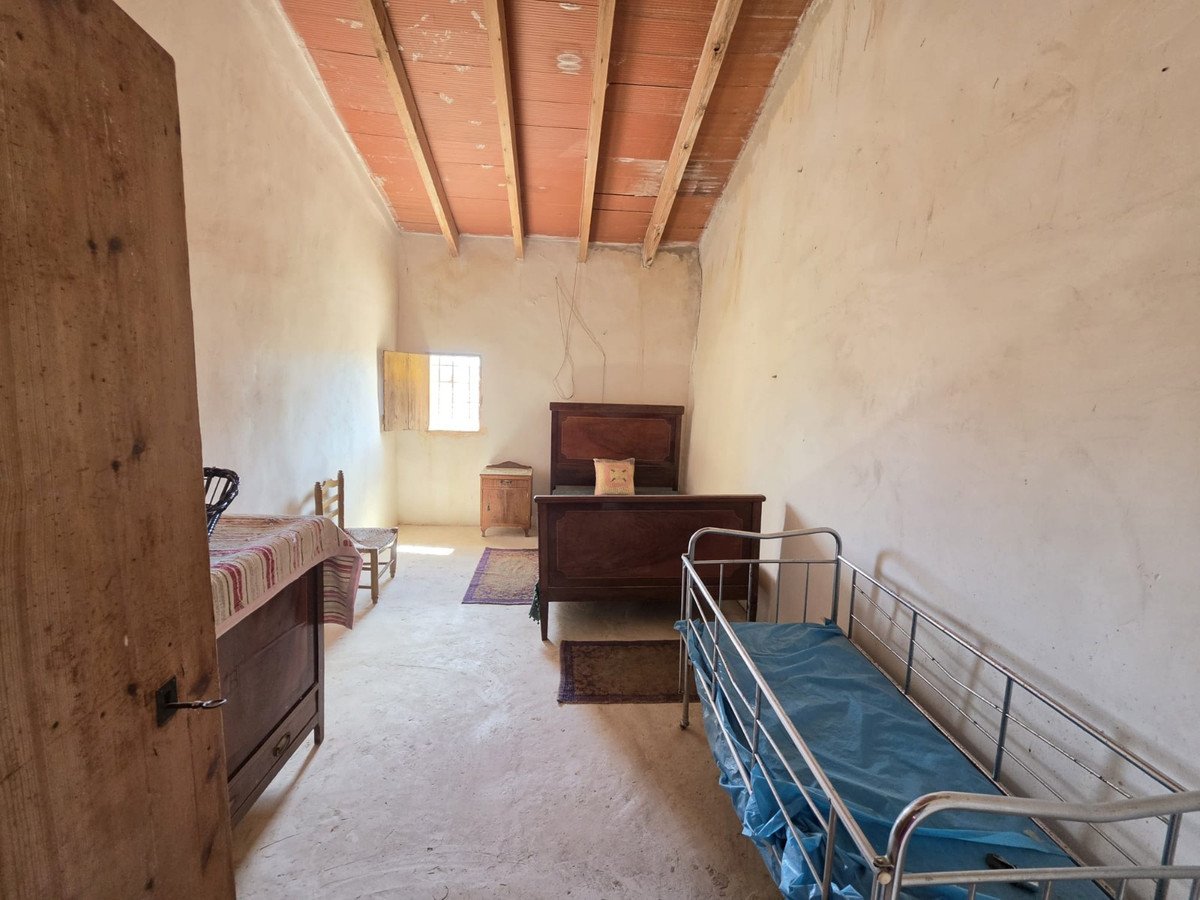 5 Bed Townhouse in Hondón de las Nieves