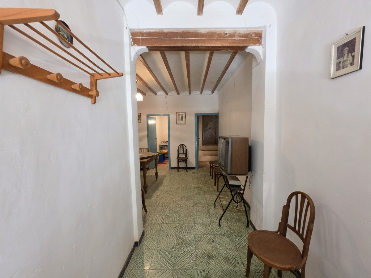 5 Bed Townhouse in Hondón de las Nieves
