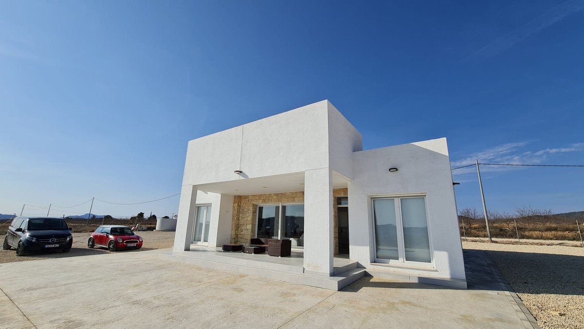 3 Bed Detached Villa in Pinoso