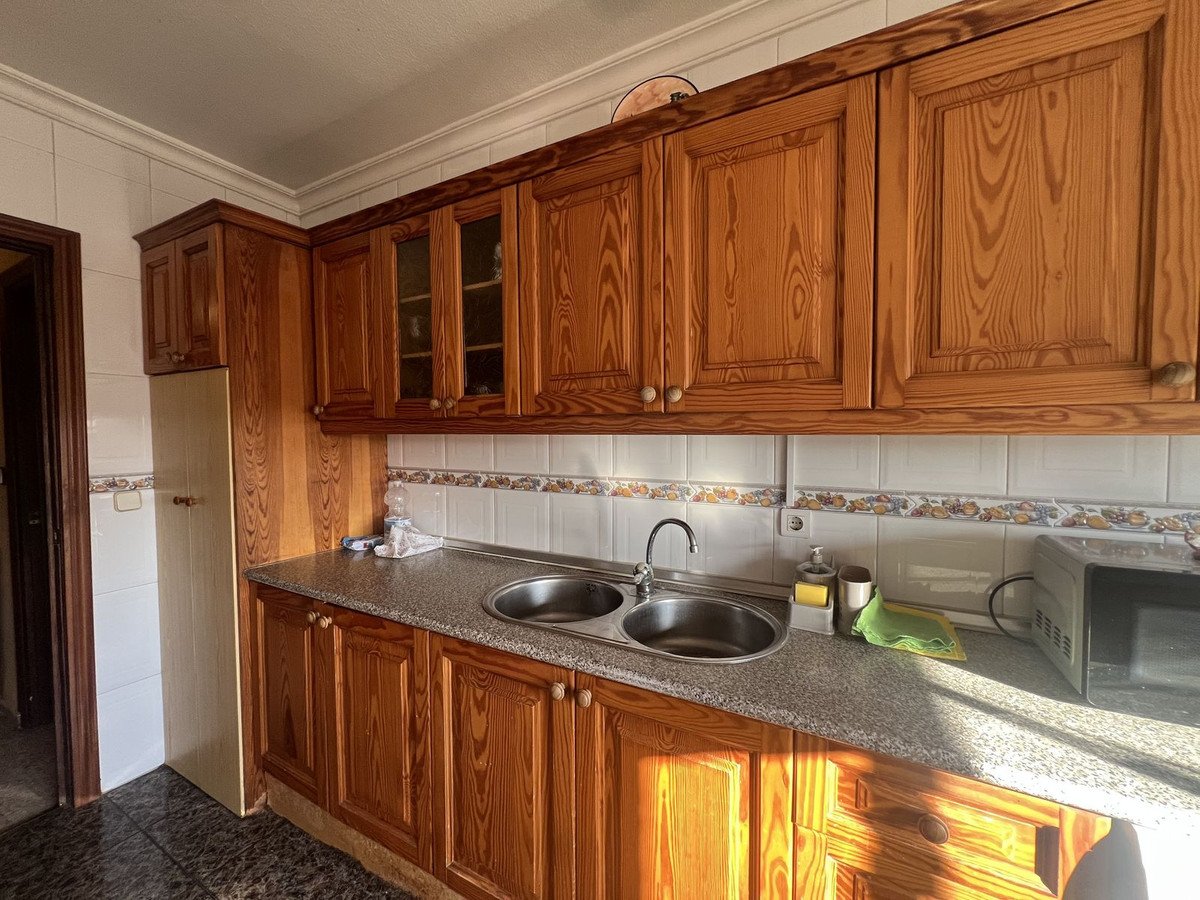 3 Bed Middle Floor Apartment in Málaga
