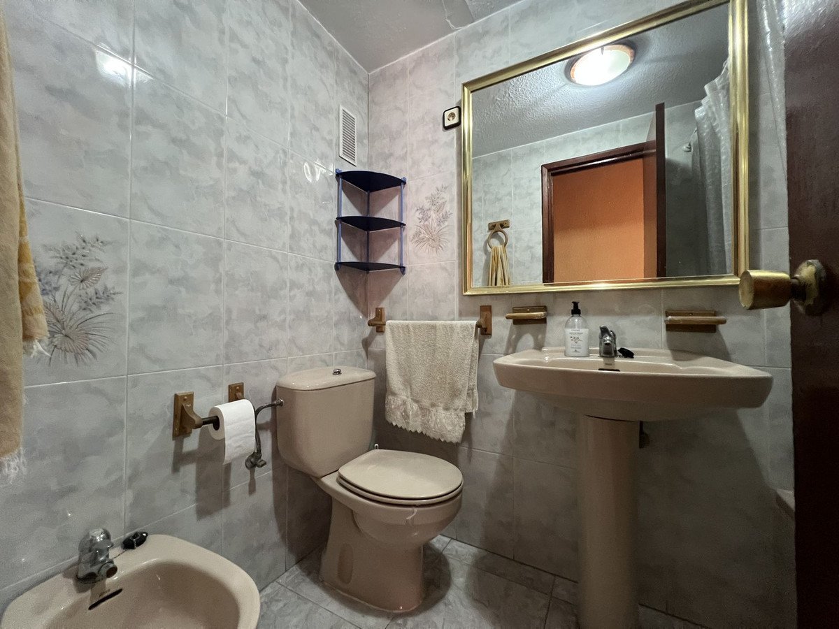 3 Bed Middle Floor Apartment in Málaga