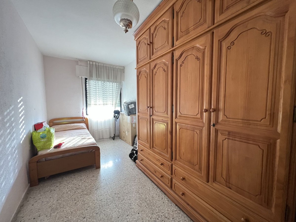 3 Bed Middle Floor Apartment in Málaga