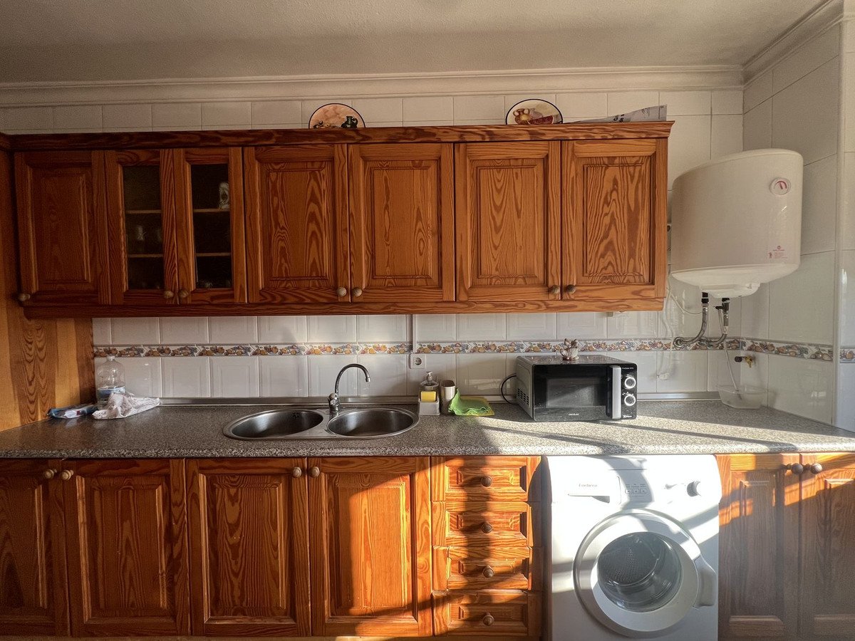 3 Bed Middle Floor Apartment in Málaga