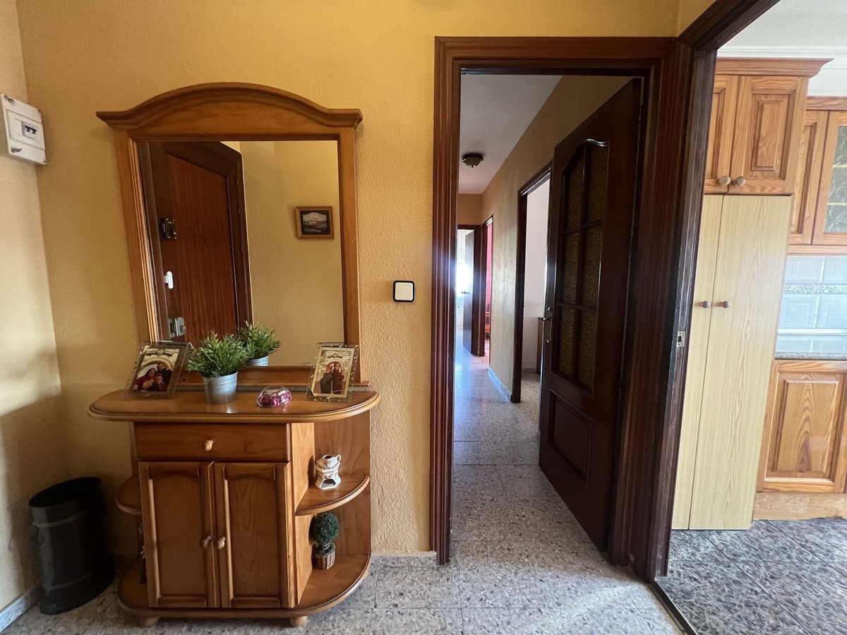 3 Bed Middle Floor Apartment in Málaga
