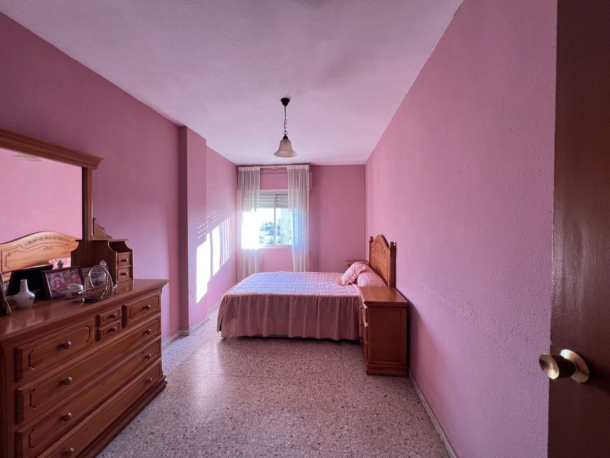 3 Bed Middle Floor Apartment in Málaga