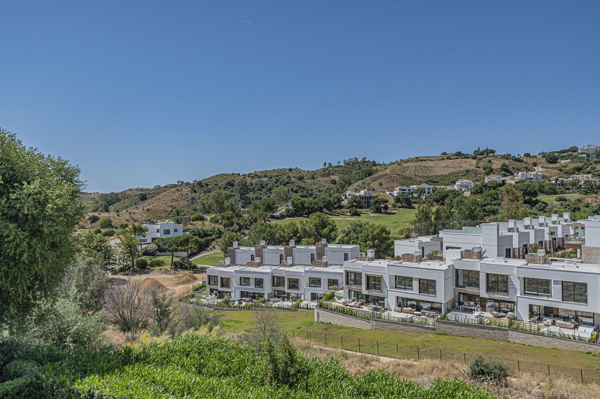4 Bed Residential Plot in La Cala Golf