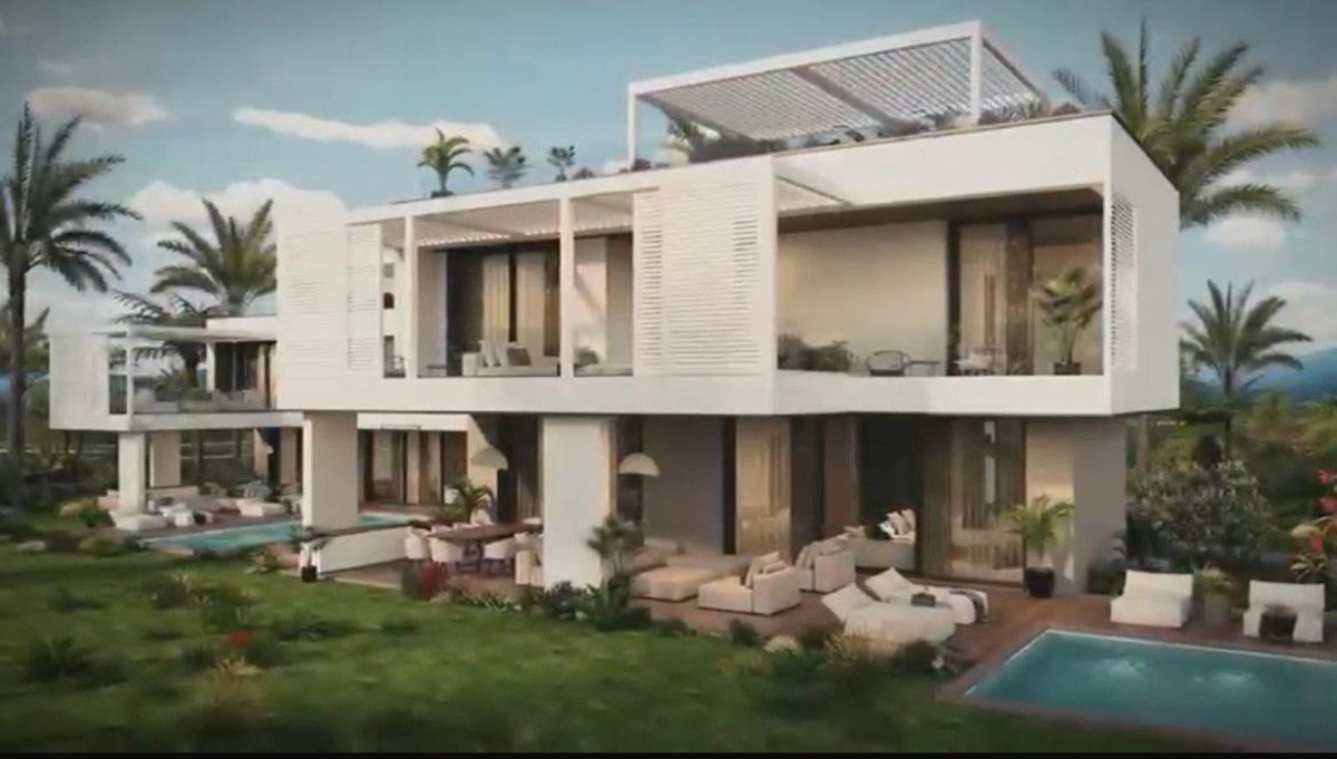 4 Bed Residential Plot in La Cala Golf