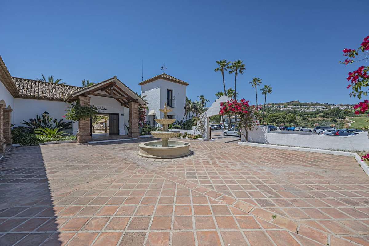 4 Bed Residential Plot in La Cala Golf