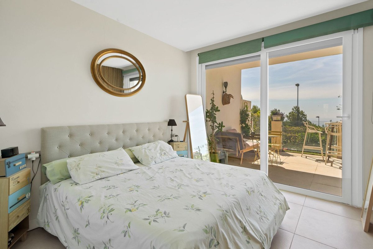 2 Bed Ground Floor Apartment in Benalmadena