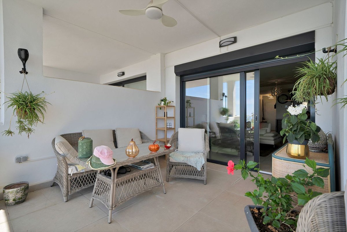 2 Bed Ground Floor Apartment in Benalmadena