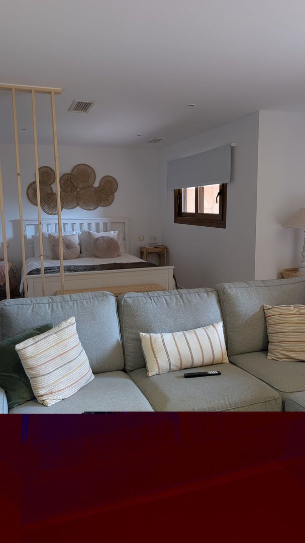 4 Bed Semi-Detached House in Riviera del Sol