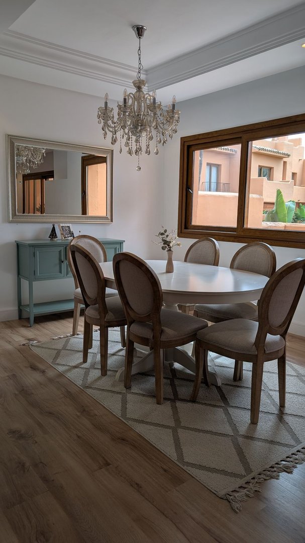 4 Bed Semi-Detached House in Riviera del Sol