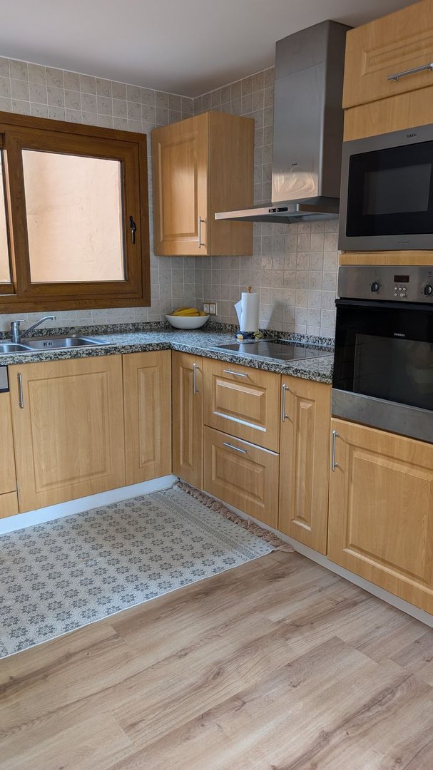 4 Bed Semi-Detached House in Riviera del Sol