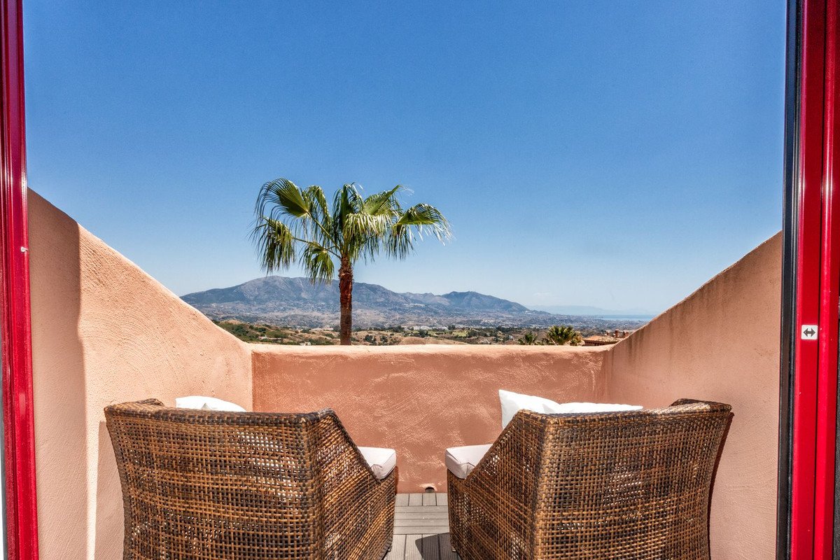 3 Bed Penthouse Duplex in La Mairena