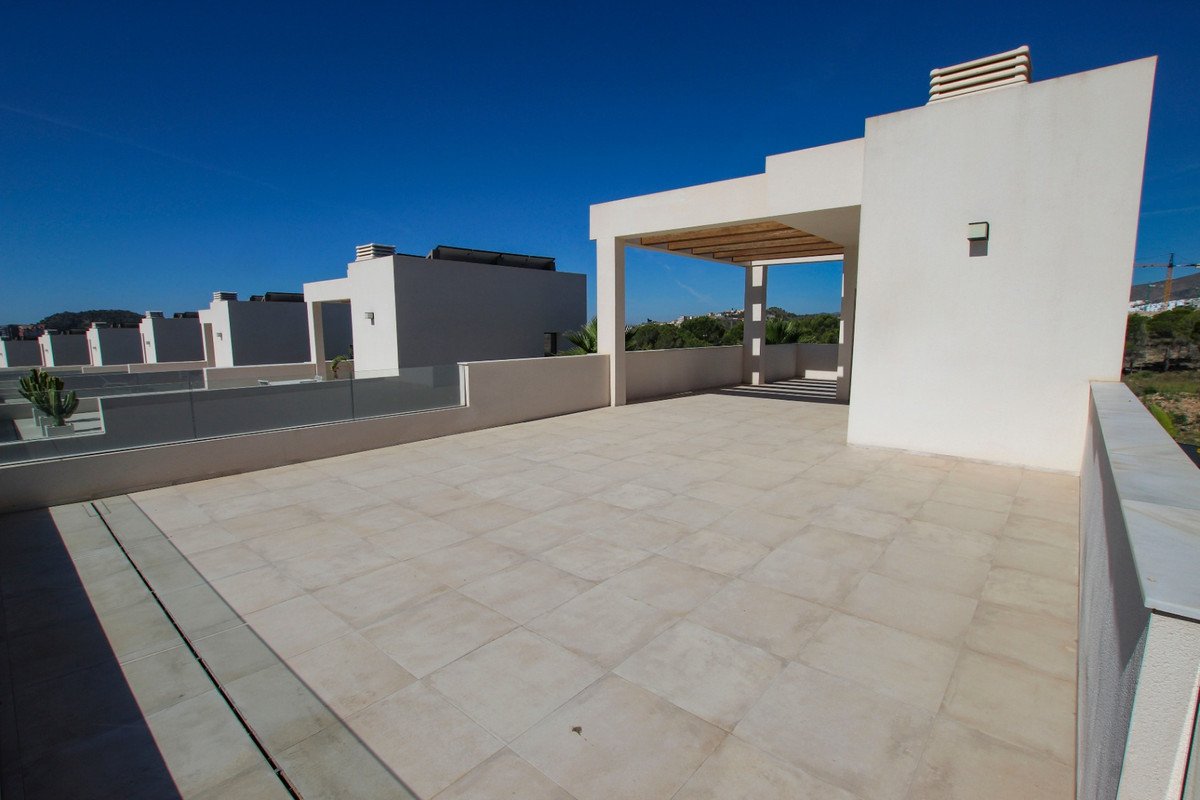 3 Bed Detached Villa in Finestrat