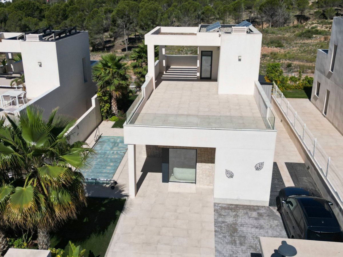 3 Bed Detached Villa in Finestrat