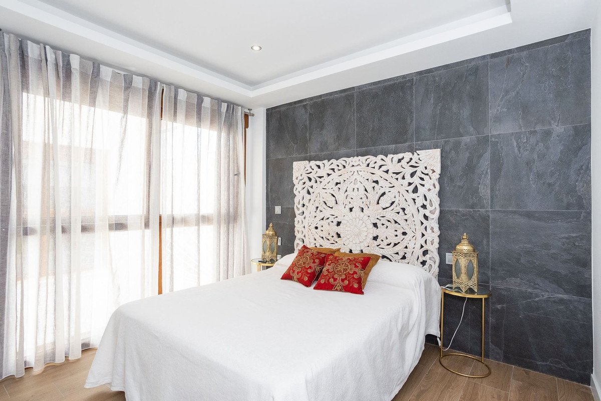 7 Bed Detached Villa in Los Alcazares