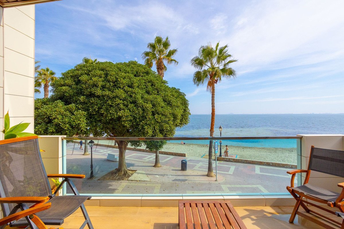 7 Bed Detached Villa in Los Alcazares