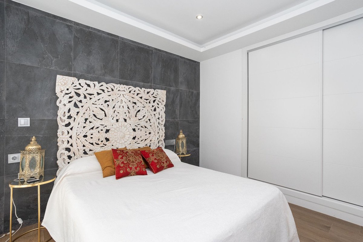 7 Bed Detached Villa in Los Alcazares