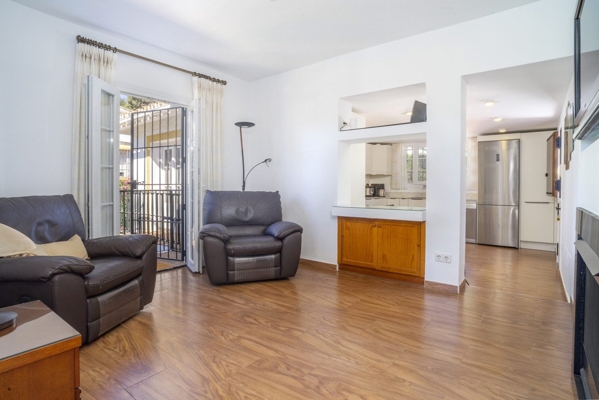 4 Bed Detached Villa in Guadalmina Alta